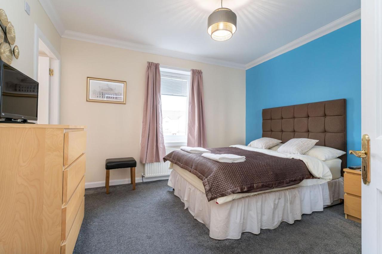 New Four Bedroom House - All Rooms Ensuite Stirling Esterno foto