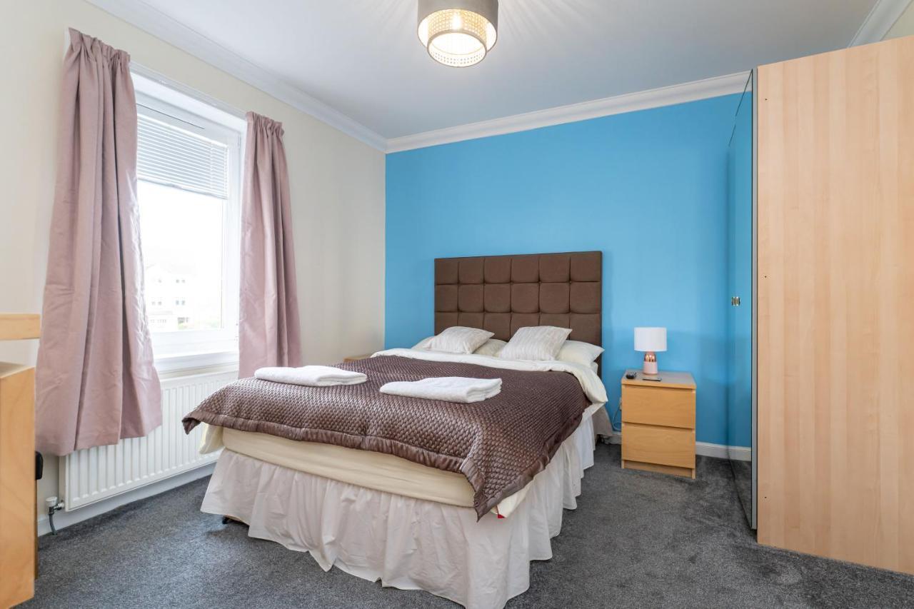 New Four Bedroom House - All Rooms Ensuite Stirling Esterno foto